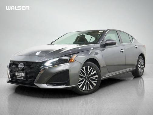 Gun Metallic 2023 Nissan Altima 2.5 SV