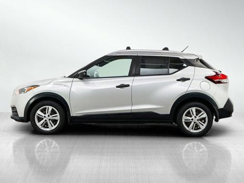 Brilliant Silver Metallic 2019 Nissan Kicks S