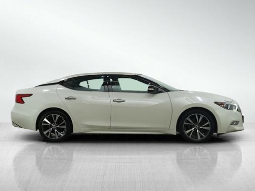 2017 Nissan Maxima Platinum