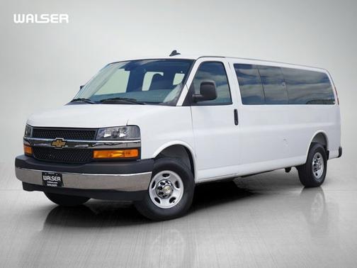 Summit White 2025 Chevrolet Express 3500 LT