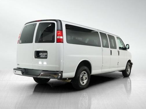 2022 Chevrolet Express 3500 LT