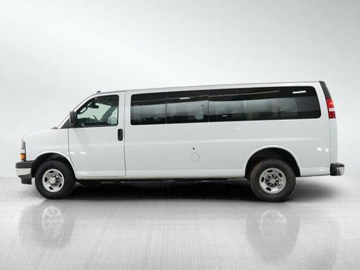 2022 Chevrolet Express 3500 LT
