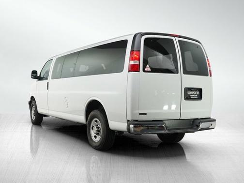 2022 Chevrolet Express 3500 LT