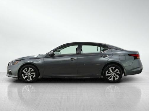 2022 Nissan Altima 2.5 S