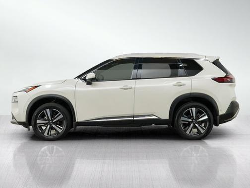 Pearl White Tricoat 2023 Nissan Rogue Platinum