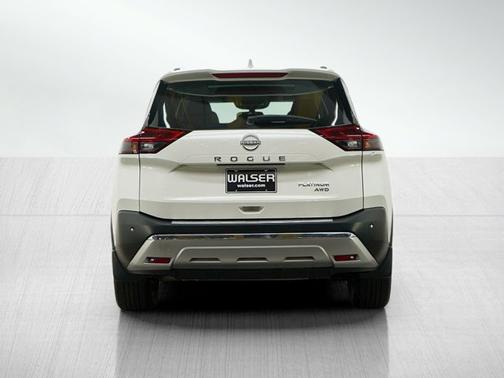Pearl White Tricoat 2023 Nissan Rogue Platinum