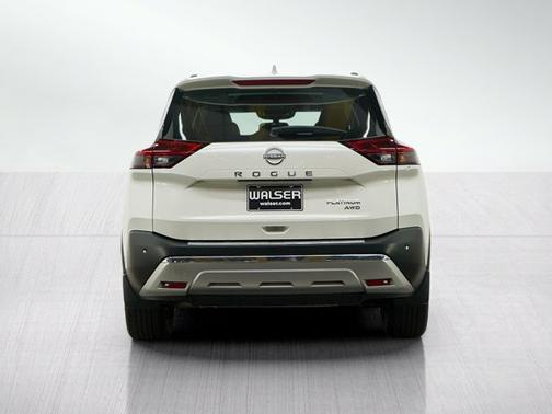Pearl White Tricoat 2023 Nissan Rogue Platinum