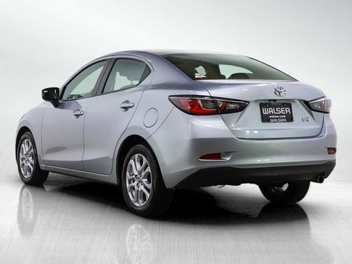 Chromium 2018 Toyota Yaris iA Base