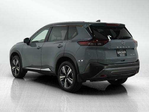 2022 Nissan Rogue SL