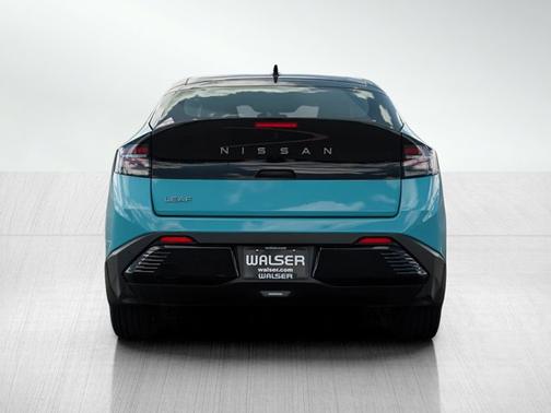Seabreeze Blue Pearl/Black 2026 Nissan Leaf SV+