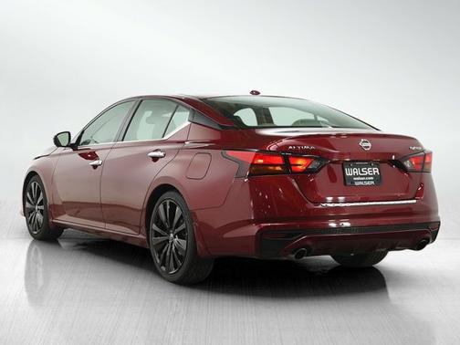Scarlet Ember Tintcoat 2020 Nissan Altima 2.5 Platinum