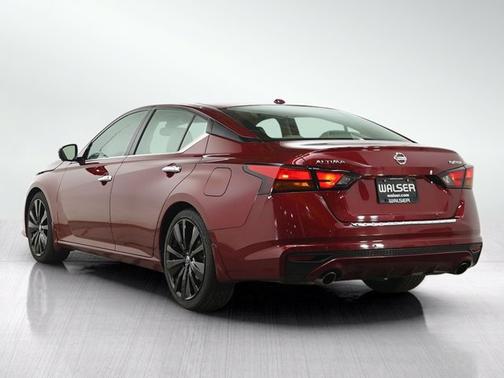 Scarlet Ember Tintcoat 2020 Nissan Altima 2.5 Platinum