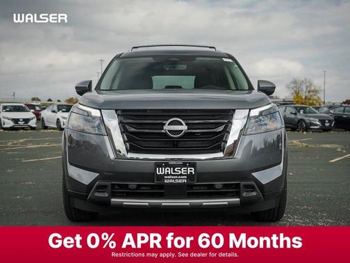 2025 Nissan Pathfinder SL