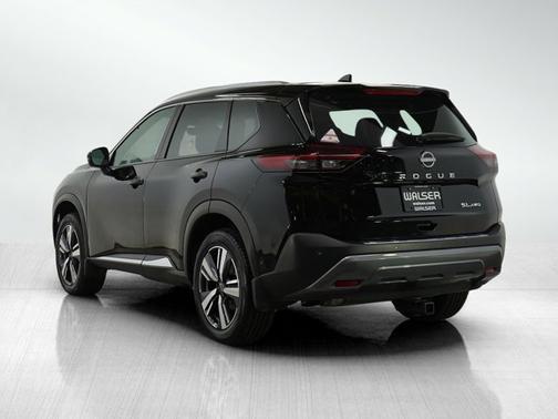 2022 Nissan Rogue SL