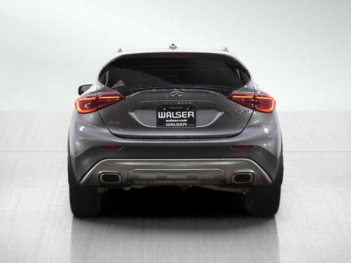 2018 INFINITI QX30 ESSENTIAL