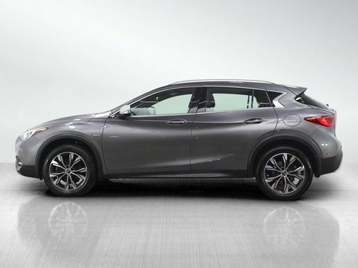 2018 INFINITI QX30 ESSENTIAL