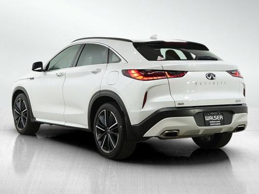 Radiant White 2025 INFINITI QX55 SENSORY
