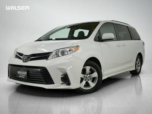 2020 Toyota Sienna LE