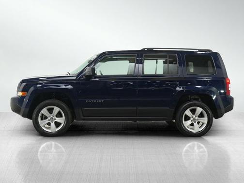 True Blue Pearlcoat 2016 Jeep Patriot Latitude