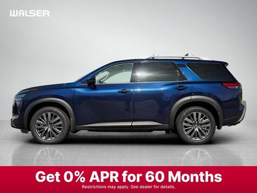 2025 Nissan Pathfinder SL