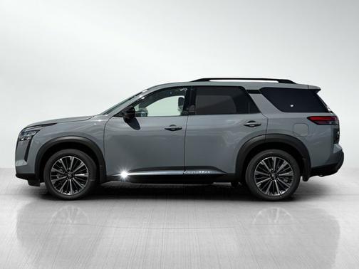 Boulder Gray Pearl 2026 Nissan Pathfinder Platinum