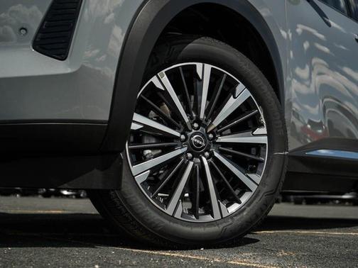 Boulder Gray Pearl 2026 Nissan Pathfinder Platinum