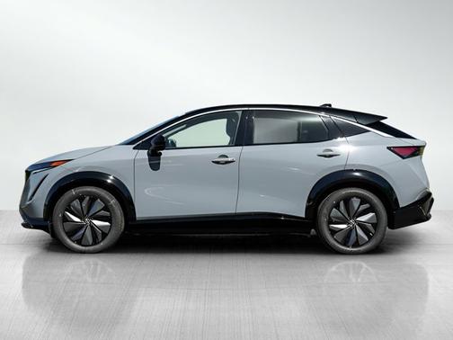 2025 Nissan ARIYA EVOLVE+