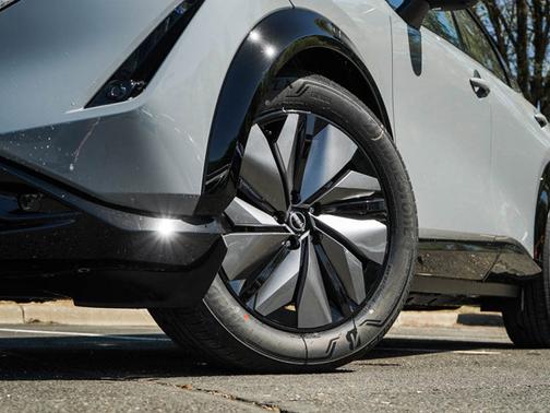 2025 Nissan ARIYA EVOLVE+