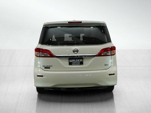 2015 Nissan Quest SV
