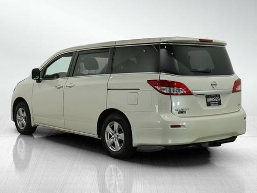2015 Nissan Quest SV