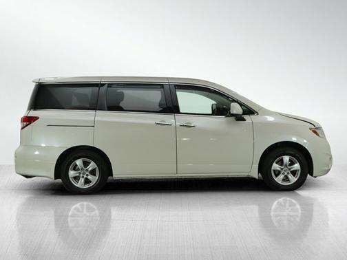 2015 Nissan Quest SV