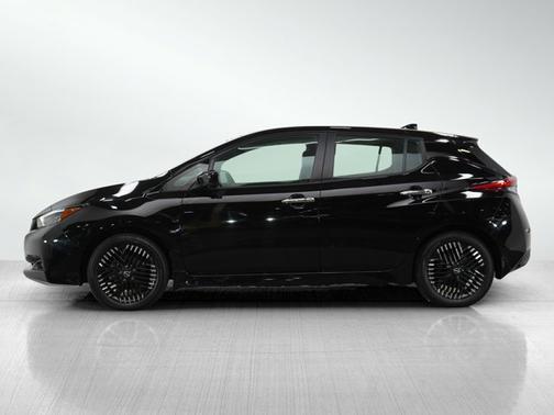 2023 Nissan Leaf SV PLUS