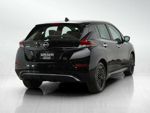 2023 Nissan Leaf SV PLUS