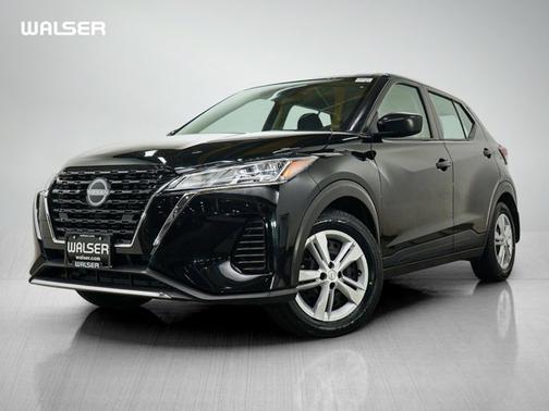 Super Black 2024 Nissan Kicks S