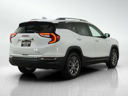 Summit White 2024 GMC Terrain SLT