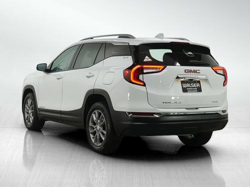 Summit White 2024 GMC Terrain SLT