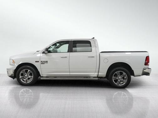 Bright White Clearcoat 2019 RAM 1500 Classic Big Horn