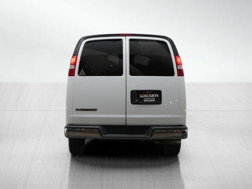 Summit White 2025 Chevrolet Express 3500 LT