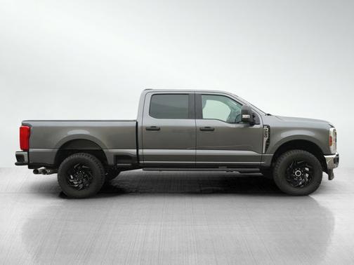 Carbonized Gray Metallic 2024 Ford F-250 XLT