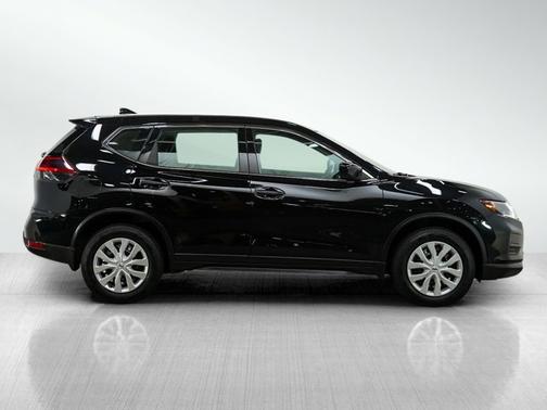 Magnetic Black 2018 Nissan Rogue S