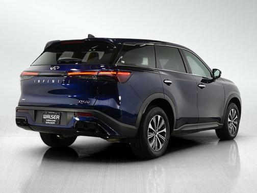 2023 INFINITI QX60 PURE