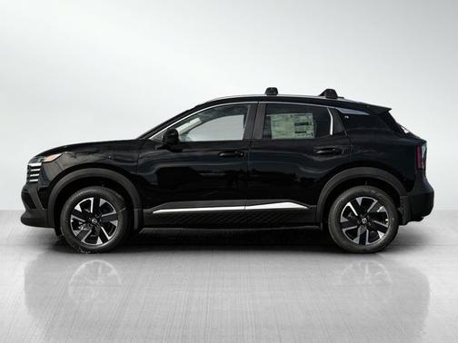 Super Black 2027 Nissan Kicks SV