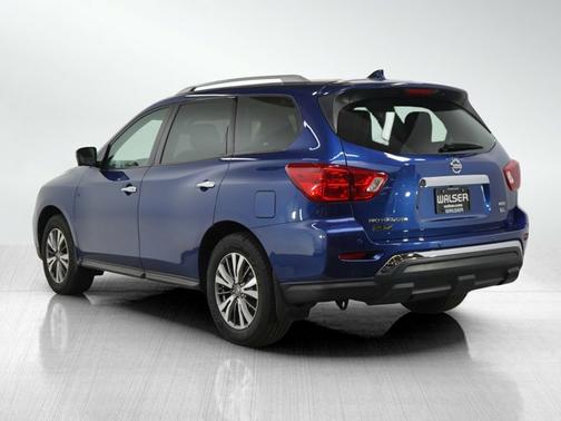 2019 Nissan Pathfinder SL