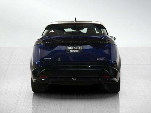 Deep Ocean Blue Pearl/Black Diamond Pearl 2025 Nissan ARIYA ENGAGE+