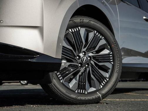 Champagne Silver Metallic 2026 Nissan Murano Platinum
