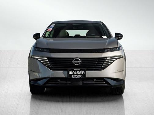 Champagne Silver Metallic 2026 Nissan Murano Platinum