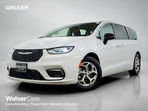 Bright White Clearcoat 2024 Chrysler Pacifica Limited
