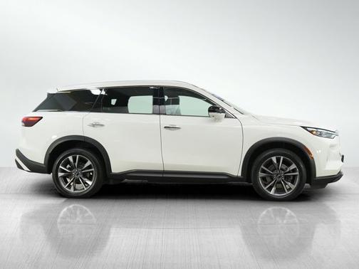 2024 INFINITI QX60 LUXE