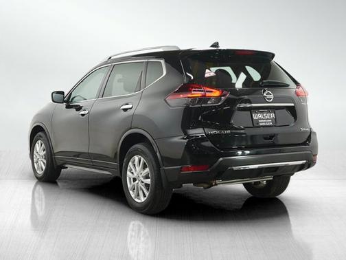 Magnetic Black 2018 Nissan Rogue SV