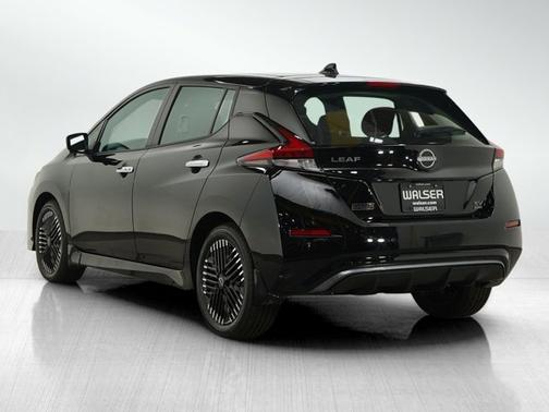 2023 Nissan Leaf SV PLUS